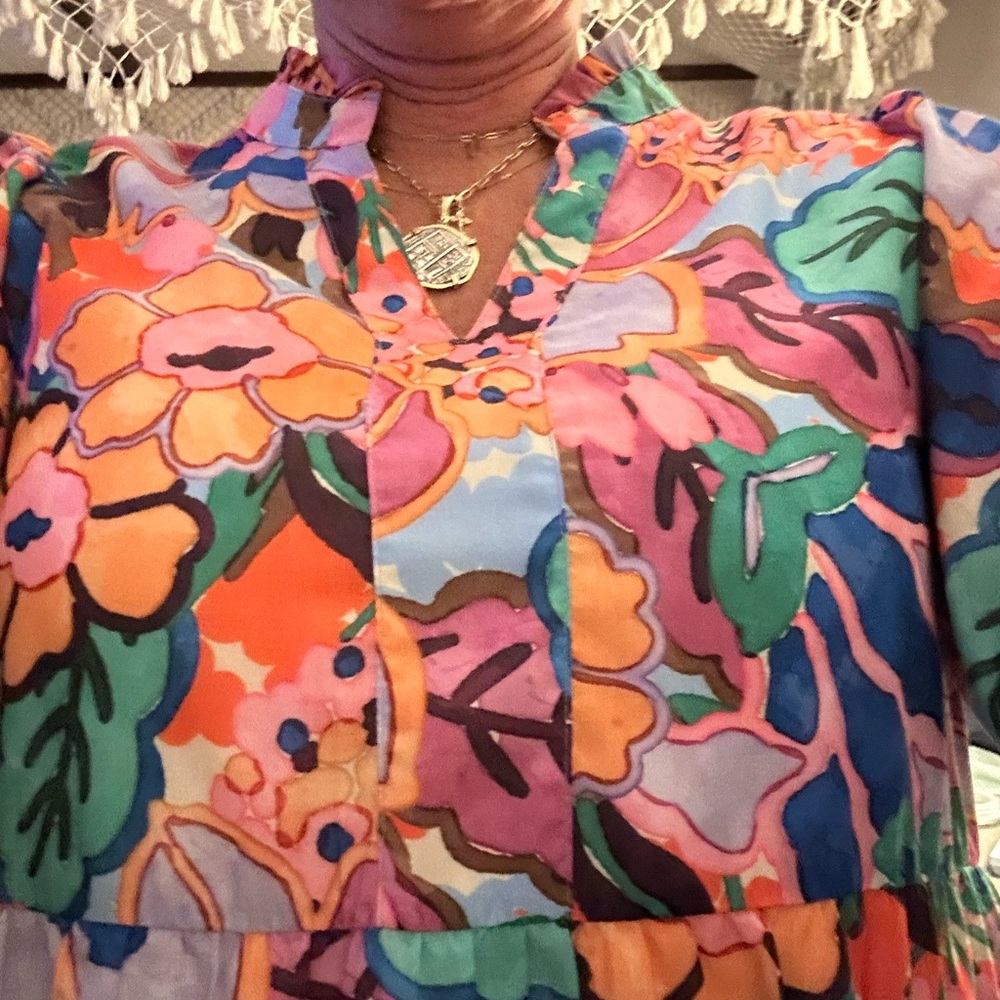 THML Pink and Green Graphic Shift Dress with pockets. - Picture 2 of 5